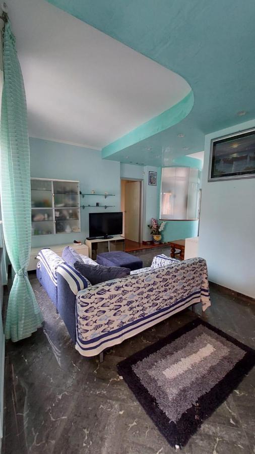 Sapore Di Mare Apartment Монтероссо-аль-Маре Екстер'єр фото